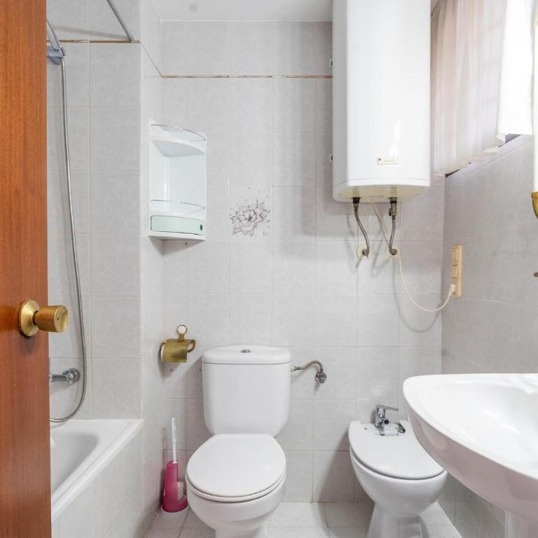 2 Bedroom Stunning Apartment In Oropesa - Apartamento de 2 dormitorios - 10