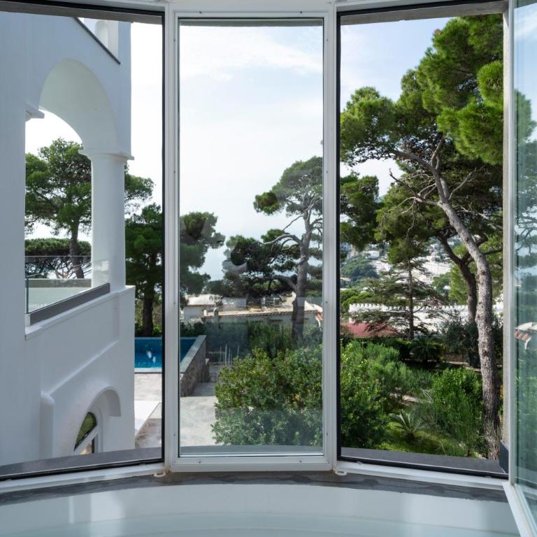 Villa L'Ara - Camera Matrimoniale Deluxe con Balcone e Vista Mare - 15