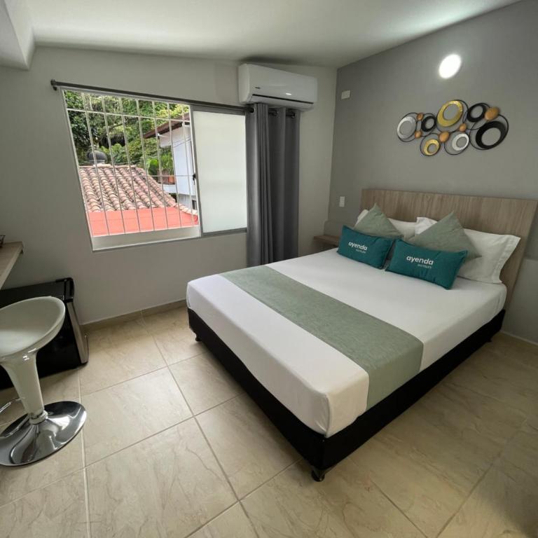 Hotel 12 Nights - Habitación Doble Superior - 5