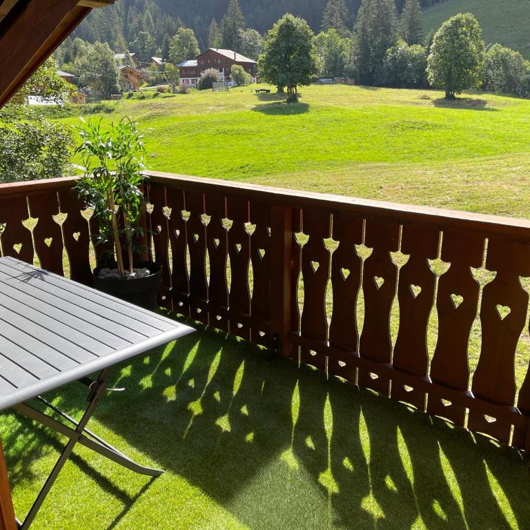 Bel appartement proche pistes et randonnées - Appartement 2 Chambres avec Vue sur la Montagne - 5