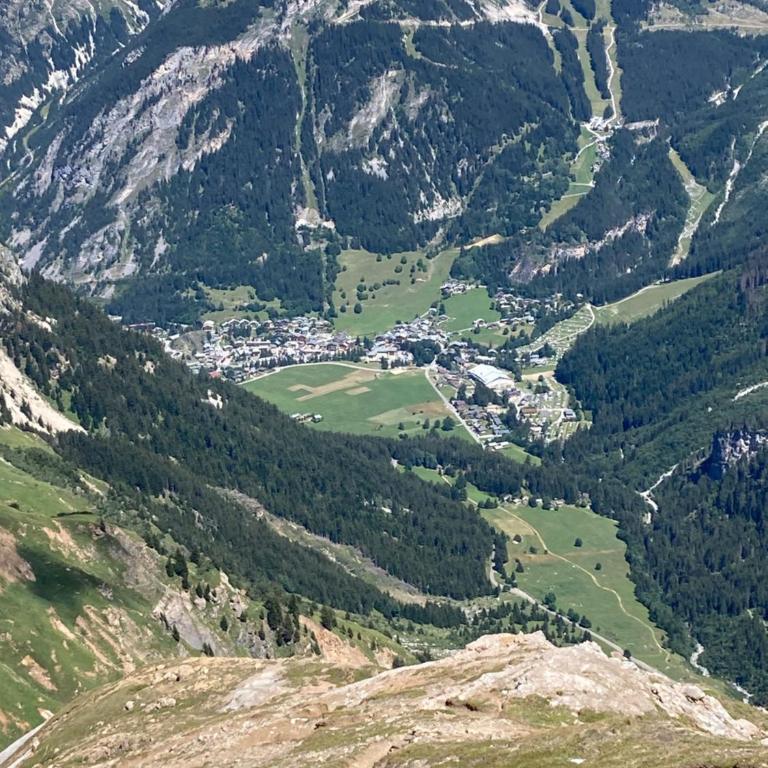 Bel appartement proche pistes et randonnées - Appartement 2 Chambres avec Vue sur la Montagne - 18