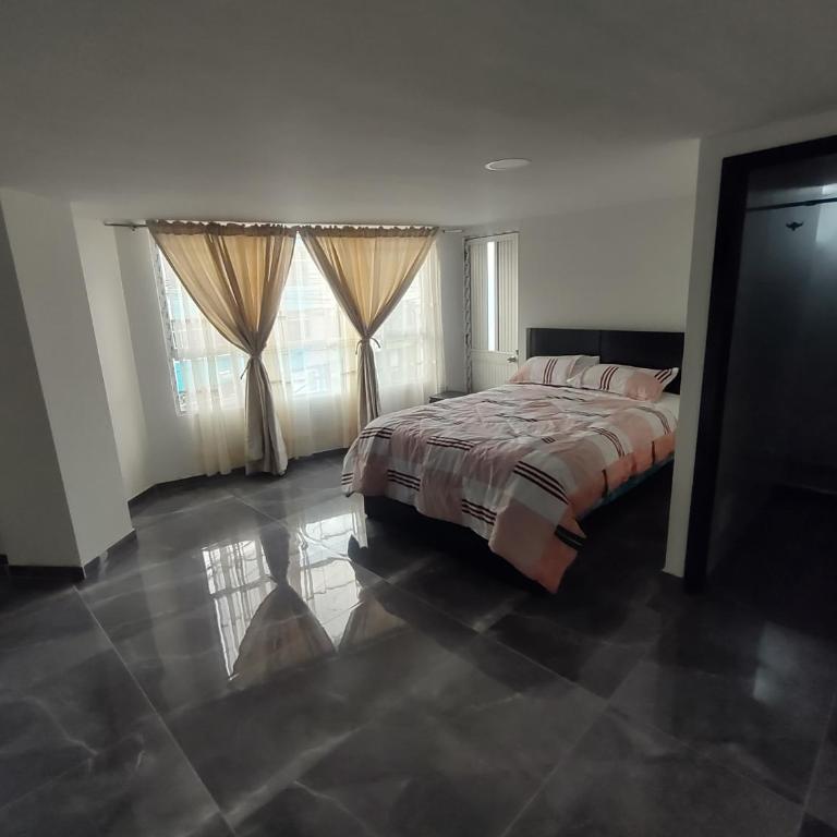 Hotel NOVA - Habitación Doble con baño privado - 4