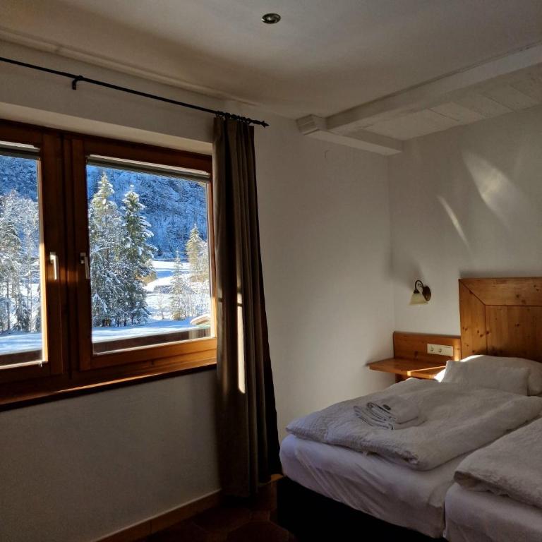 Pension Baranekhof - Just One Ski Bus Stop from Kitzsteinhorn Ski Resort - Apartment mit 3 Schlafzimmern und Bergblick - 8