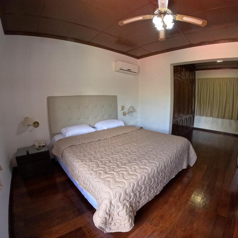 Hotel Casablanca Boutique Ciudad del Este By Swiss Bonmont Hotels - Standard Queen Room - 7