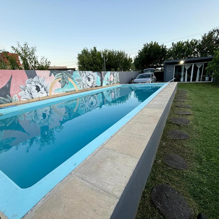 Hospedaje DON HORACIO!!Hermosa Casa con Quincho parrila y Pileta frente a la Laguna!!!! - Casa - 2