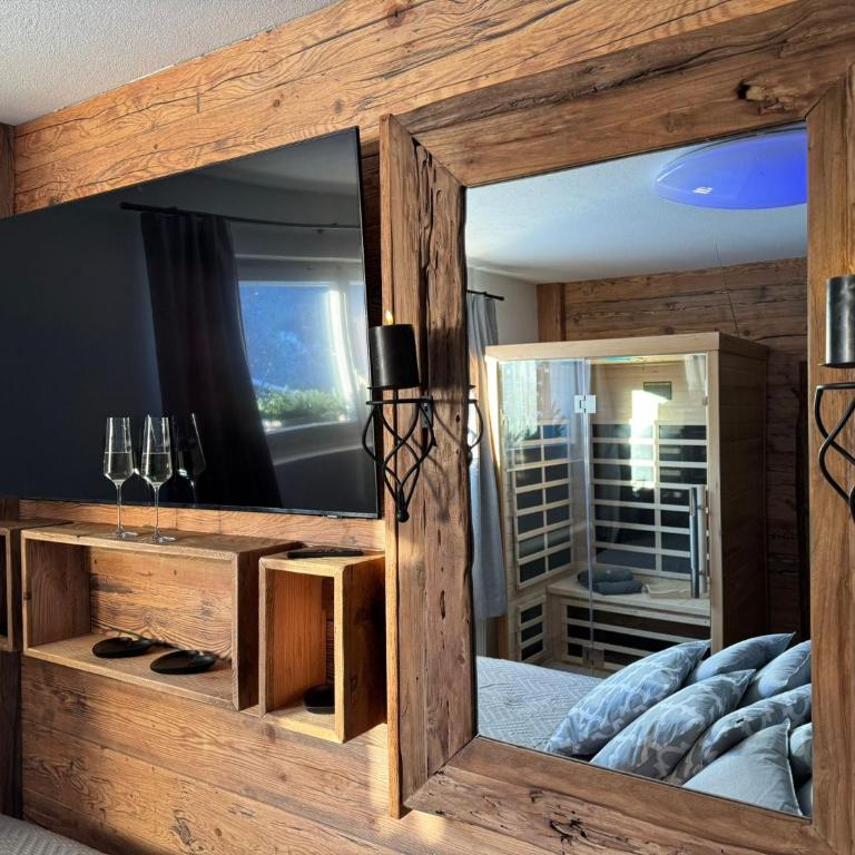 Exklusives Berg-Bijou mit Bergblick mit privaten Wellnessbereich Hot Tube und Sauna -Hunde herzlich Willkommen mit eingezäunten Grundstück - Ferienhaus - 51