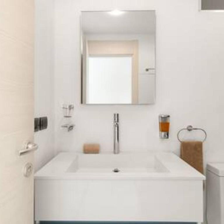 1 Rec. c/Vista a la 5ta Av. | A pasos de la playa - Apartamento de 1 dormitorio - 28
