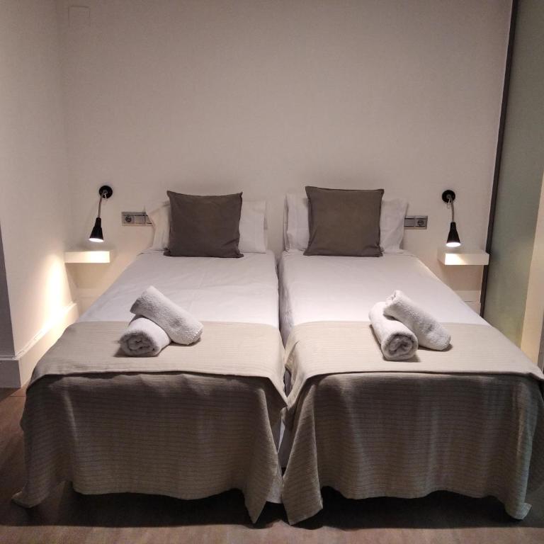 ApartEasy - MONUMENT, large, cosy apartment - Two-Bedroom Apartment - 6