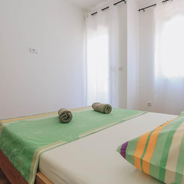 Top27 - One-Bedroom Apartment - 16