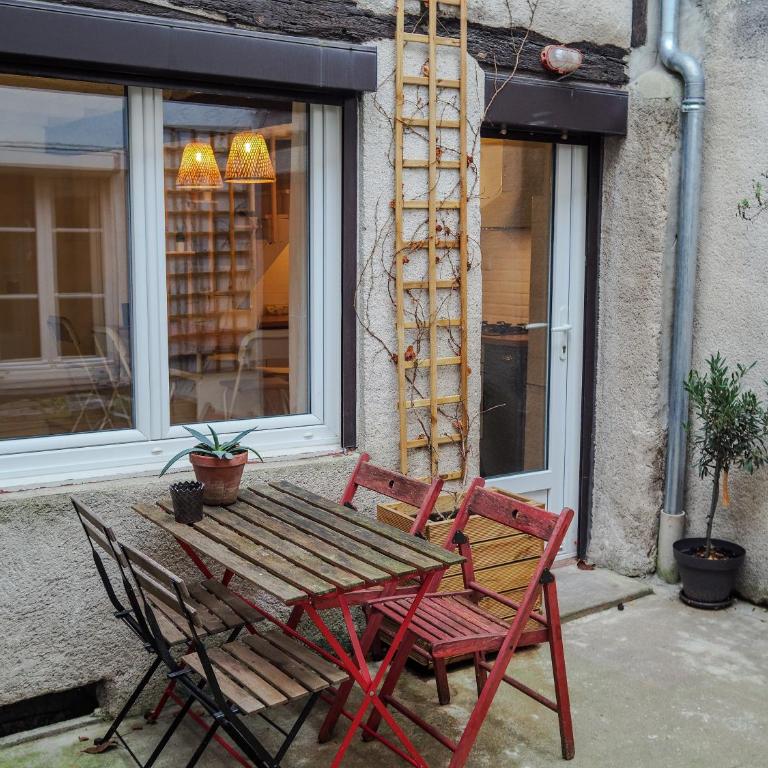 Appartement chaleureux 2ch 3lits Orléans centre - Two-Bedroom Apartment - 3