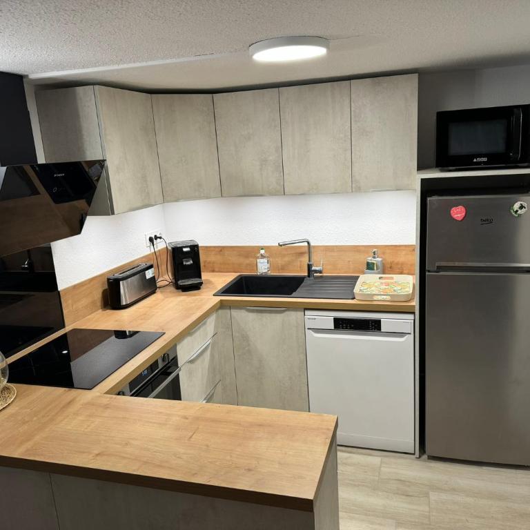 New Maison tout confort, bord de mer avec Parking Privé - Two-Bedroom House - 10