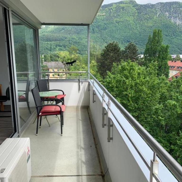 501, Schlafzimmer, Wohnzimmer, Küche und Bad mit Bergblick - Apartment mit 1 Schlafzimmer - 1