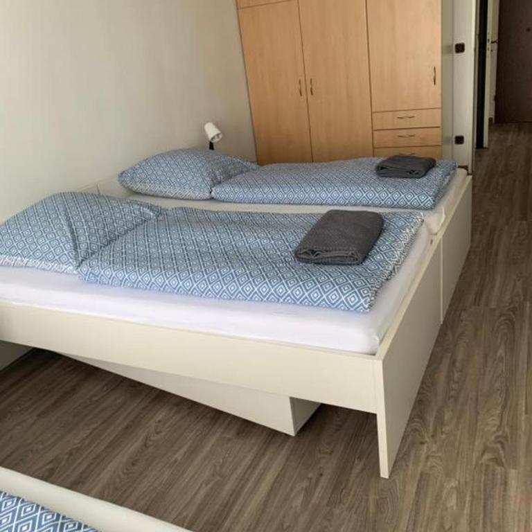 501, Schlafzimmer, Wohnzimmer, Küche und Bad mit Bergblick - Apartment mit 1 Schlafzimmer - 7