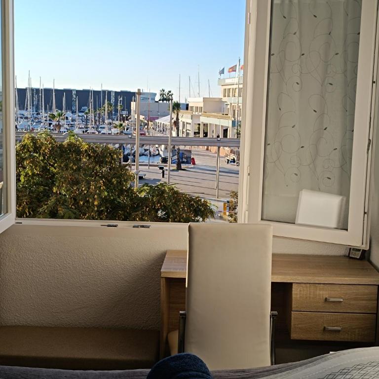 Vista Mar fabulosa Playa y Puerto - Apartamento de 2 dormitorios con balcón y vistas al mar - 20