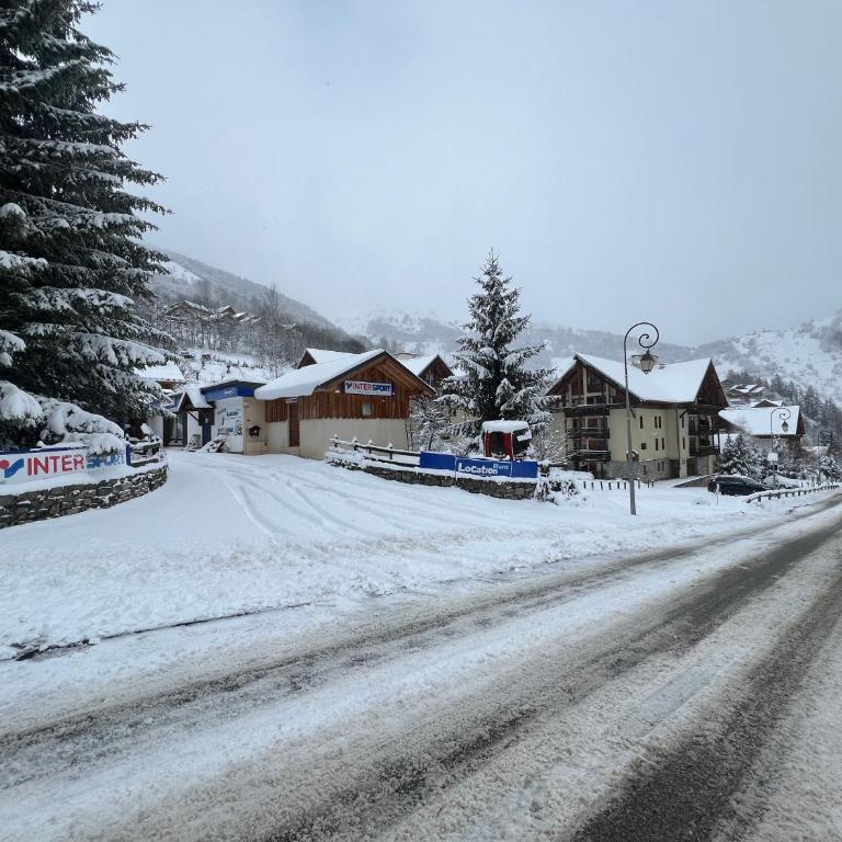 Chalet du Galibier Valloire - Appartement 2 Chambres - 52