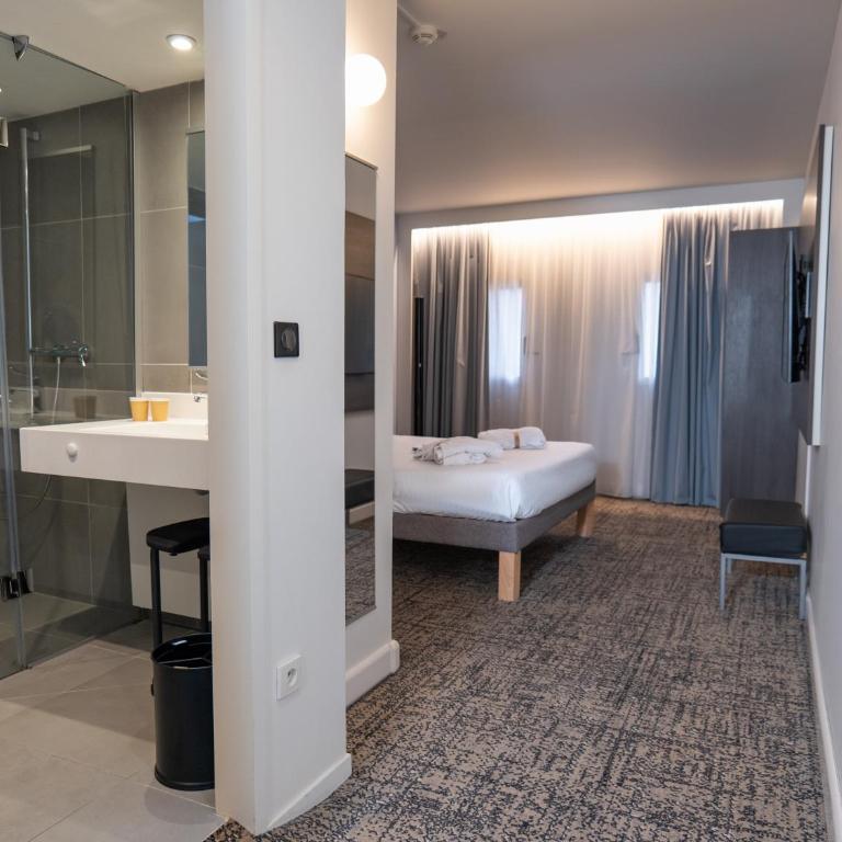 Novotel Toulouse Centre Compans Caffarelli - Suite avec 1 Lit Double et 1 Canapé-Lit Double - 10