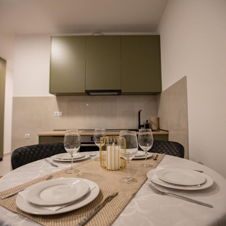 Central Suite - One-Bedroom Apartment - 14