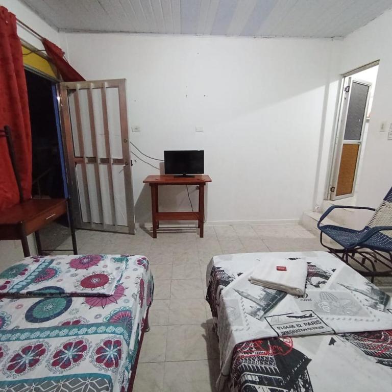 Hospedaje los CRUZ - Habitación Doble - 2 camas - 3
