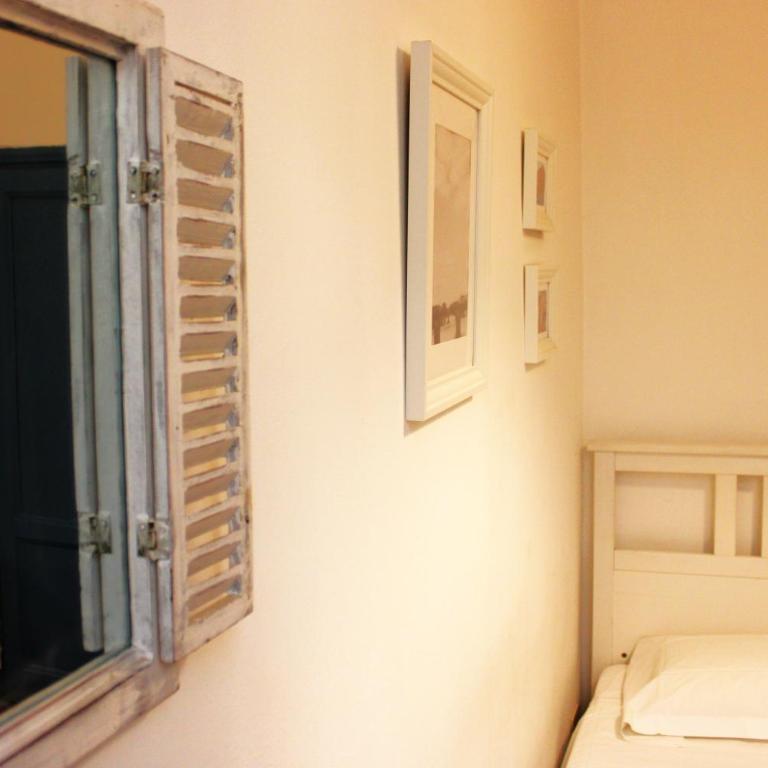 Michelangelo's Relais - Single Room with Shared Bathroom - 10