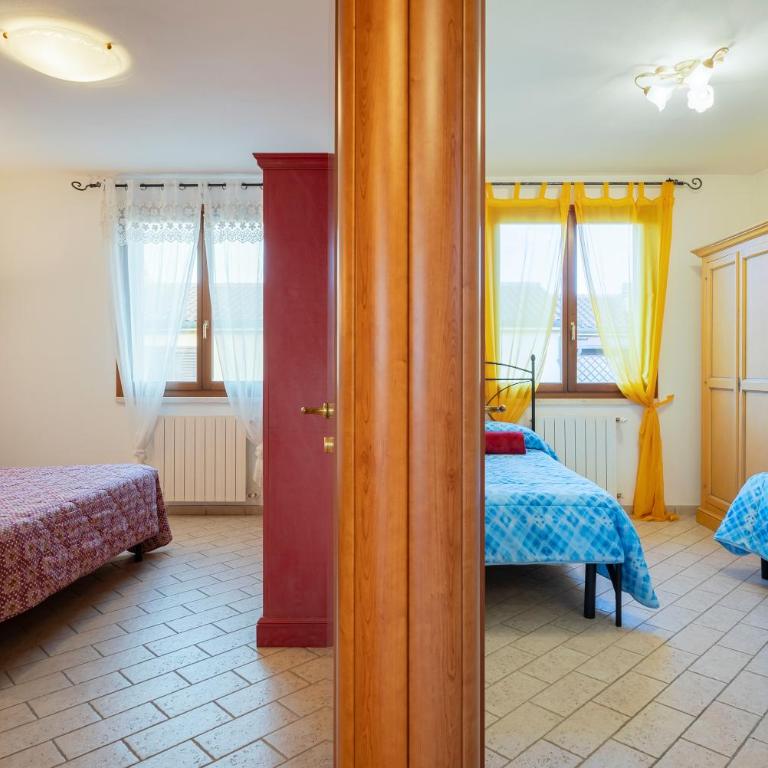 Follonica Apartments - Pool & Relax - Three-Bedroom Apartment - Split Level (6 Adults) - 17