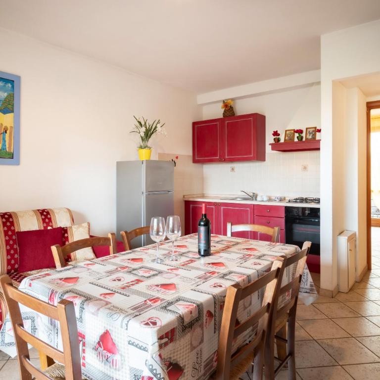 Follonica Apartments - Pool & Relax - Two-Bedroom Apartment with Terrace - 13