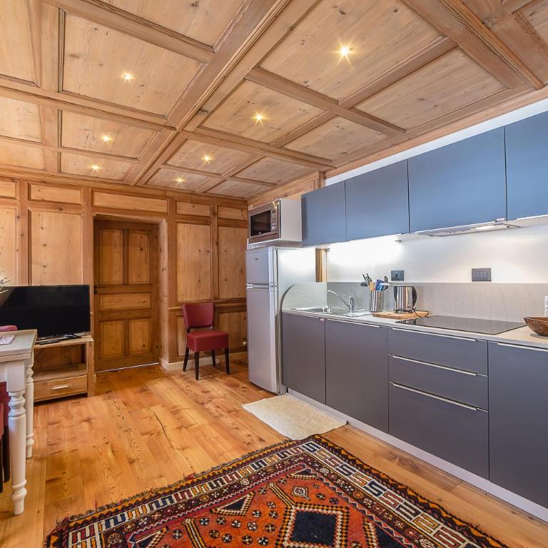 Historic Residenze Loo Bach - Appartamento con 2 Camere da Letto e Balcone - 2