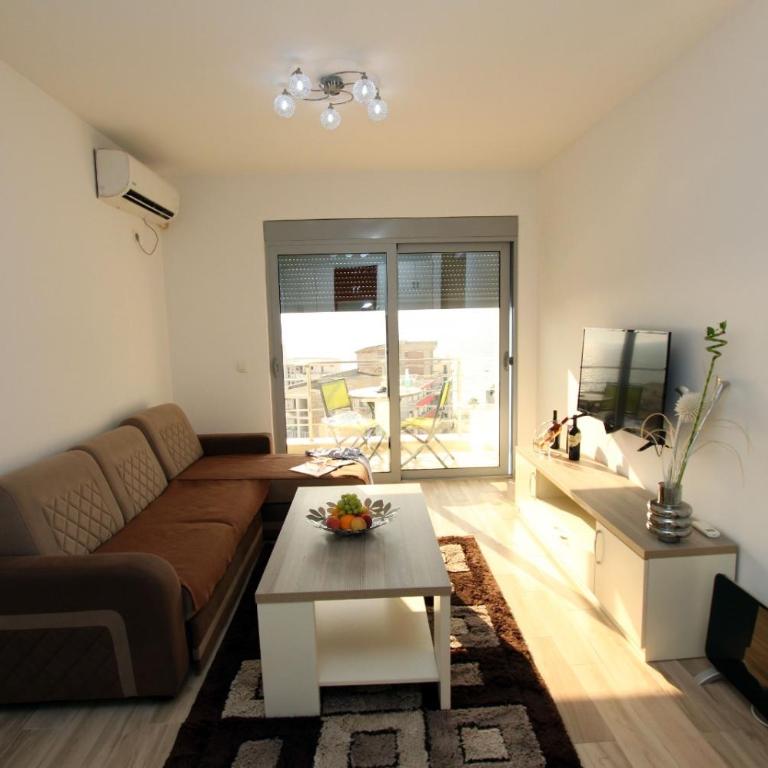 Apartmani Tajra Veliki Pijesak - One-Bedroom Apartment with Sea View - 2