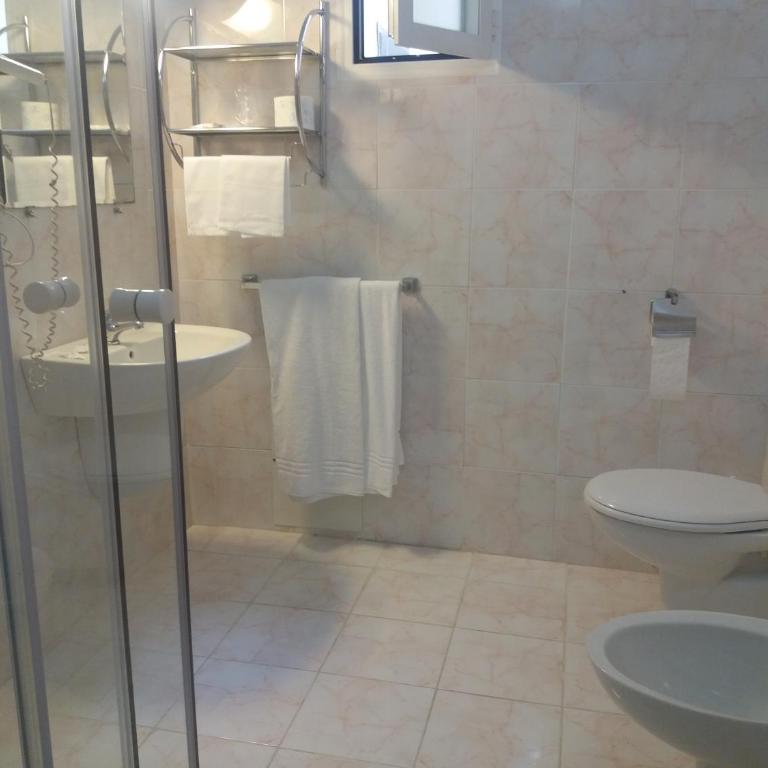 Hotel Costa - Camera Familiare - 3