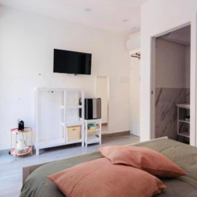 Annita's Rooms - Camera Matrimoniale con Bagno Privato - 14
