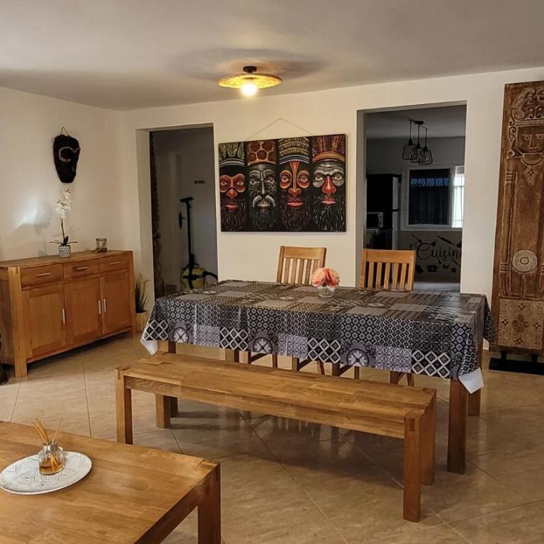 Casa Caledonia - Appartement dans villa avec jardin arboré et piscine à 500 M de la mer - Apartamento - Planta baja - 8
