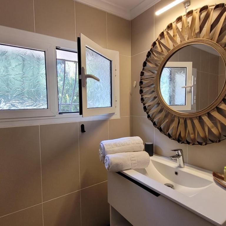 Casa Caledonia - Appartement dans villa avec jardin arboré et piscine à 500 M de la mer - Apartamento - Planta baja - 16