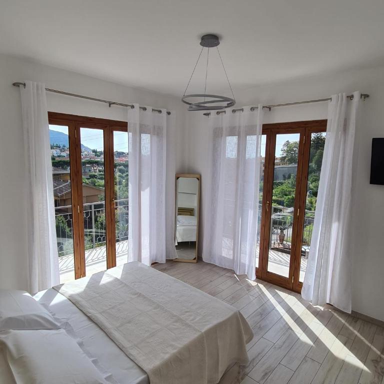Villa Mafalda - Camera Quadrupla con Bagno Privato - 2