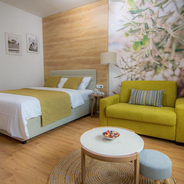 Momento Studio Apartments - Deluxe Studio - 35