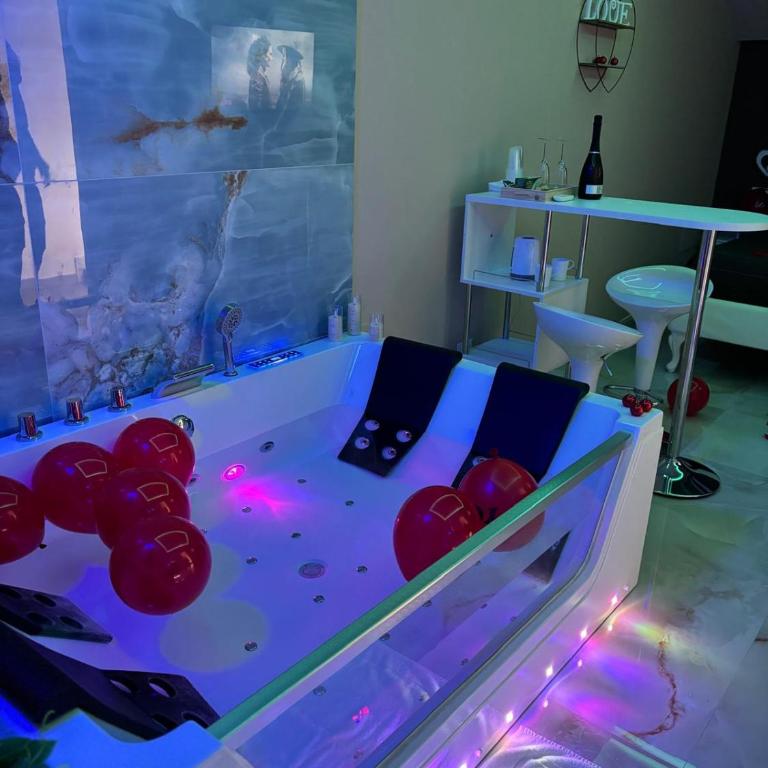 GSG Room & Relax - Jacuzzi & Relax - One-Bedroom House - 9