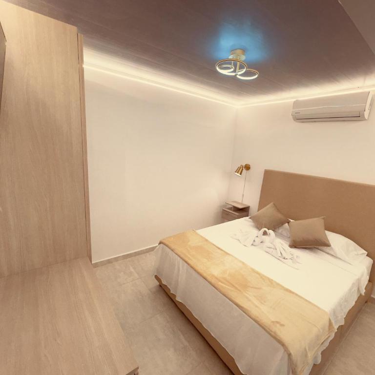 Mansion Parque Lleras Poblado Medellin - Villa with Private Pool - 26