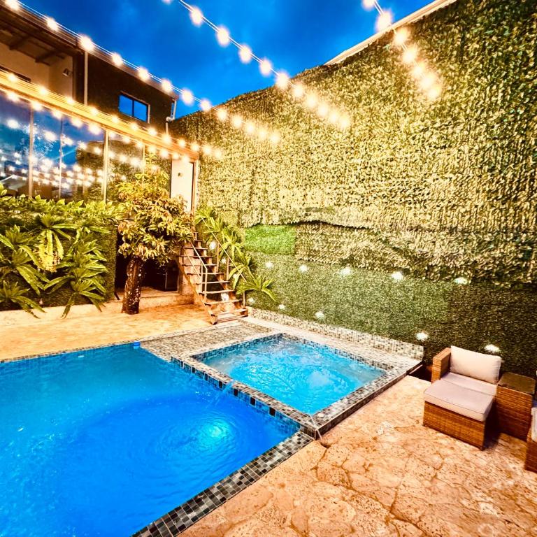 Mansion Parque Lleras Poblado Medellin - Villa con piscina privada - 67