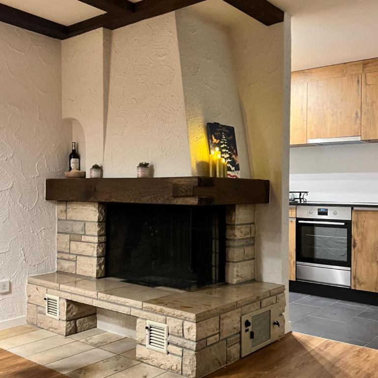 Neu-renovierte - Nov 24 - 2,5 Zi Wohnung mit Traum-Aussicht - Apartment mit 1 Schlafzimmer - 3