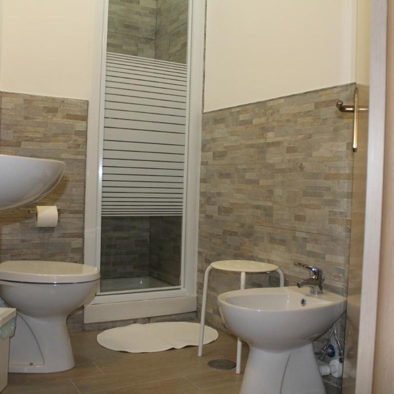 VACANZA A CASA - Gallicano - Camera Quadrupla con Bagno Privato - 5