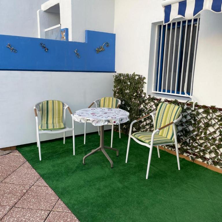Luxury Oceanfront Apt in Villa - Next to Beach - One-Bedroom Apartment - 35