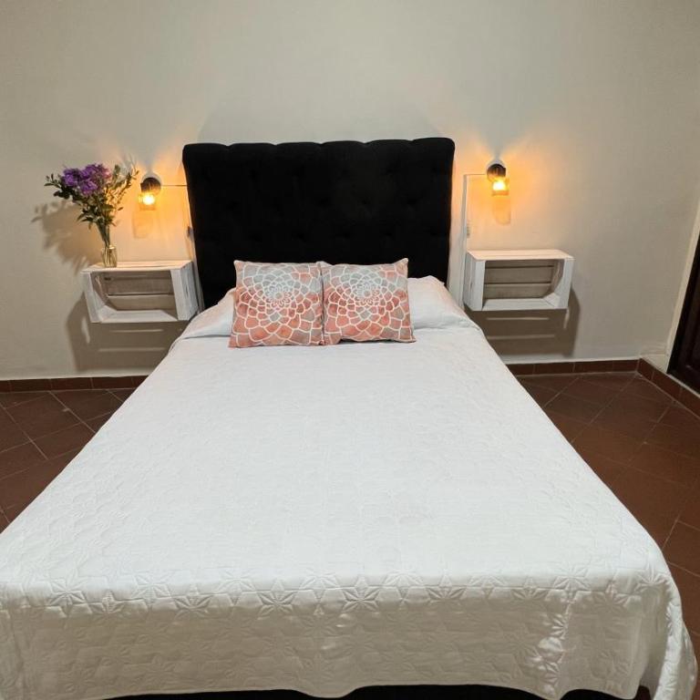 Casa de huéspedes Maracuyá - Four-Bedroom House - 14