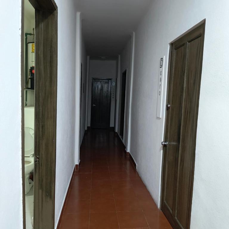 Hostal Schultz - Double Room with Shared Bathroom - 3