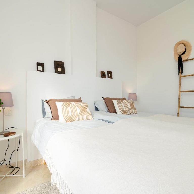 Apartment Marbella 100m from Beach - Two-Bedroom Apartment - 24