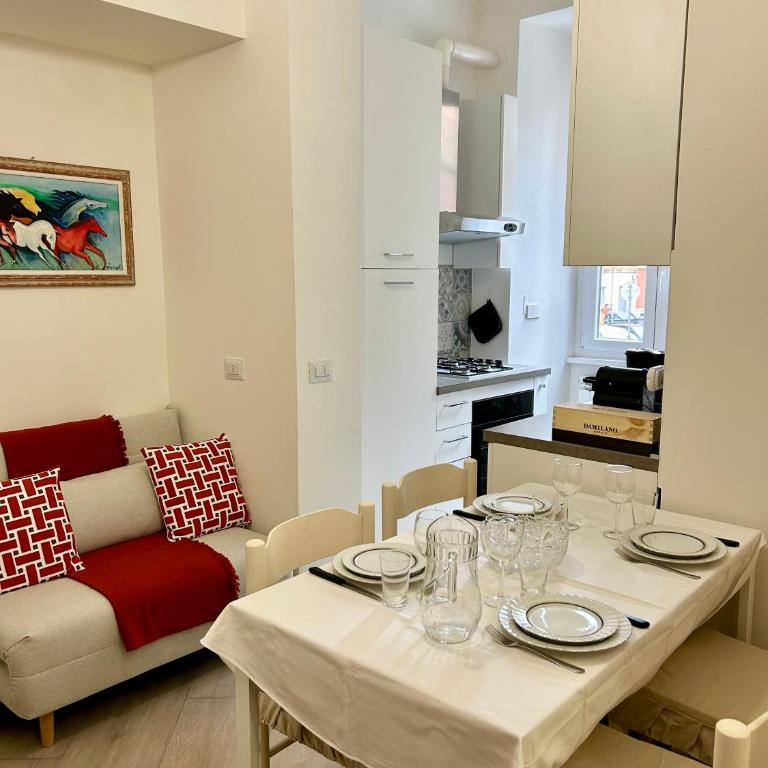 Vacanze Romane at Furio Camillo - Appartamento con 2 Camere da Letto - 1