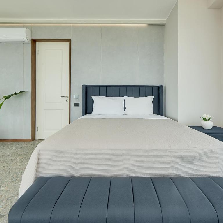 Панорамная квартира на первой линии моря Skyline Resort, Becici, Budva - Two-Bedroom Apartment - 7