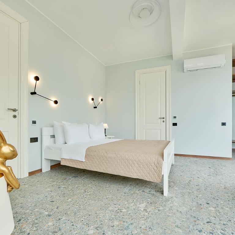 Панорамная квартира на первой линии моря Skyline Resort, Becici, Budva - Two-Bedroom Apartment - 4