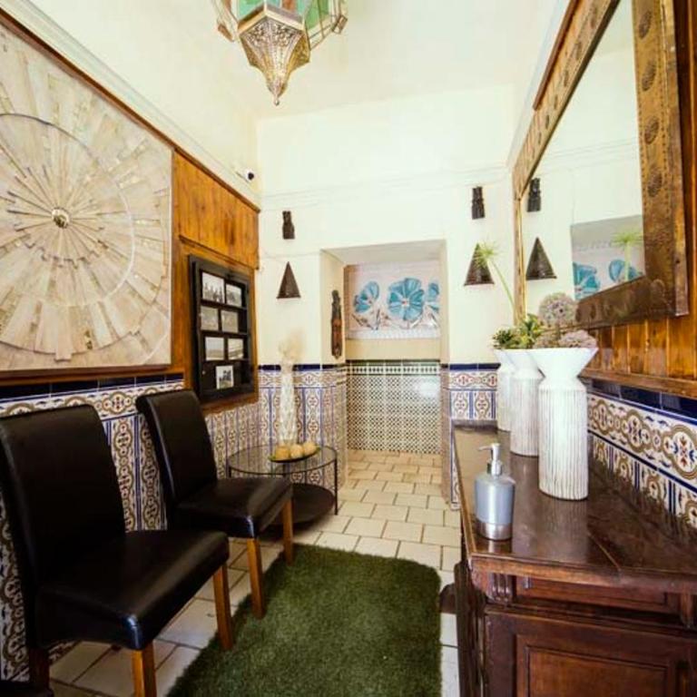 Alhambra Villa - Eight-Bedroom House - 8