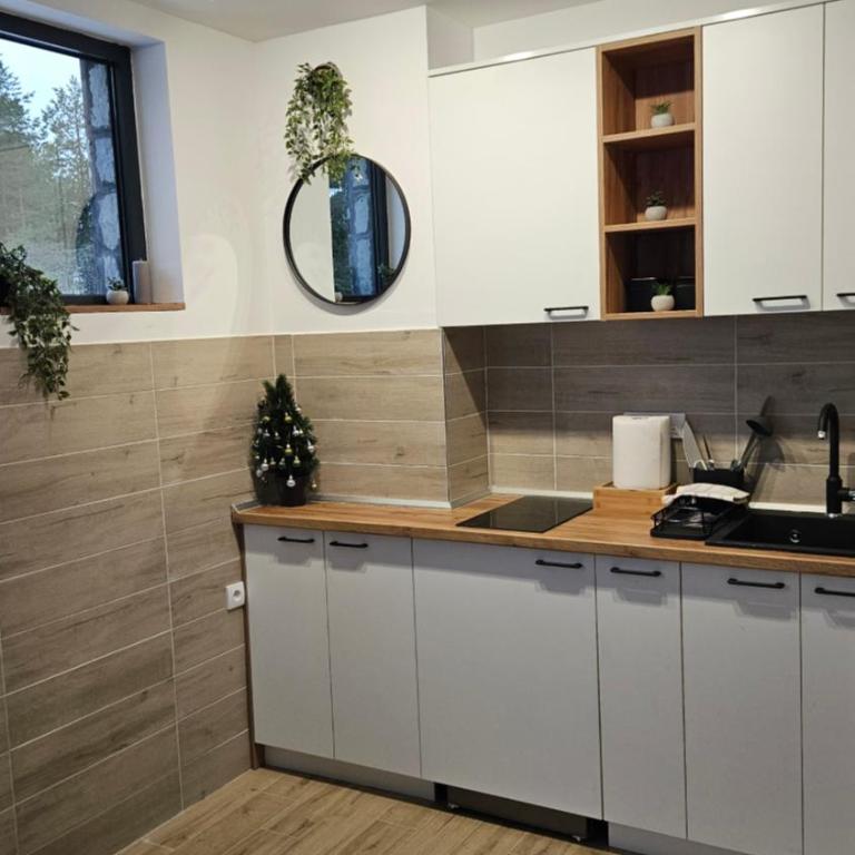Green Hills PART - Family Studio - 6