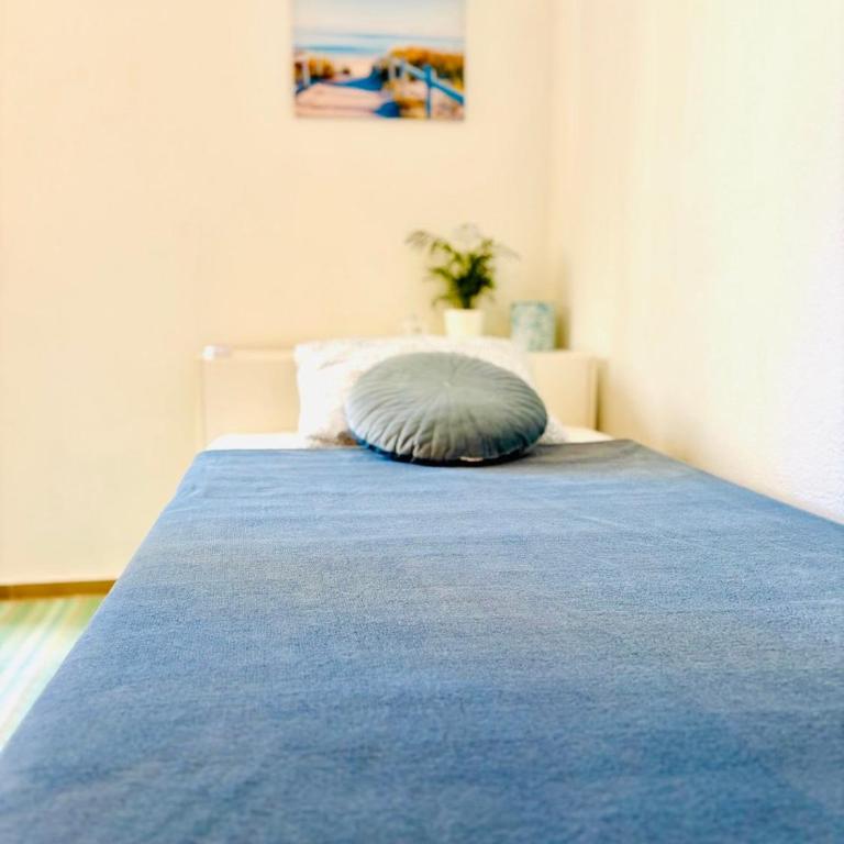 Precioso Apartamento playa Pinedo Valencia - Three-Bedroom Apartment - 11