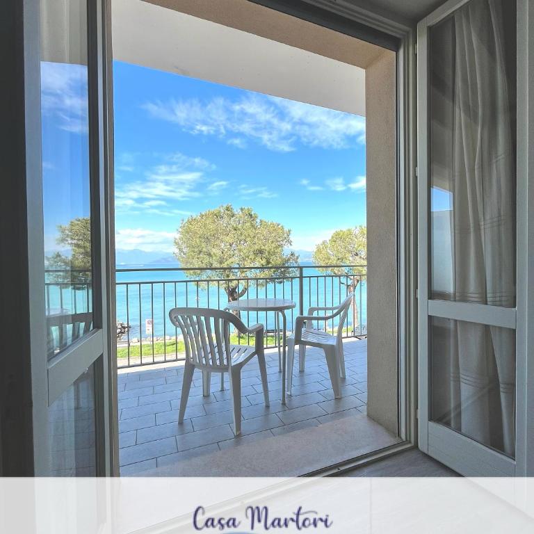 Casa Martori Lake View Rooms - Camera Matrimoniale con Balcone e Vista Mare - 6