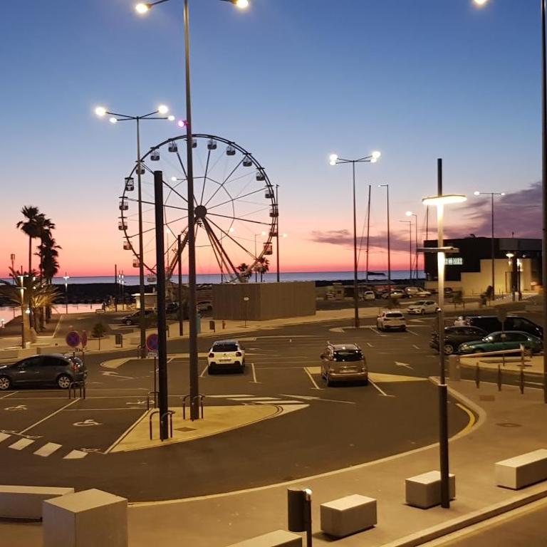 Canet-Beach - One-Bedroom Apartment - 13